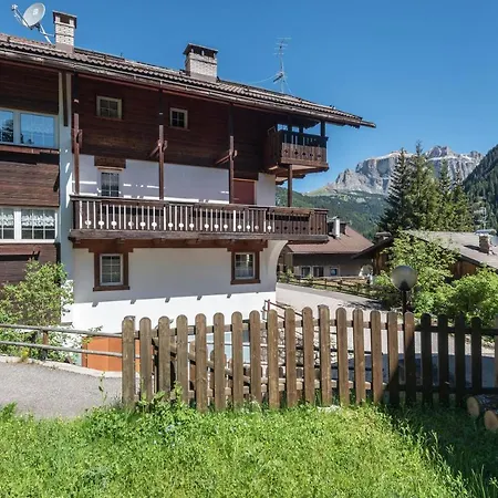 Casa Lorenz 3 Canazei