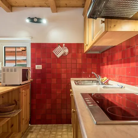 Casa Lorenz 3 * Canazei